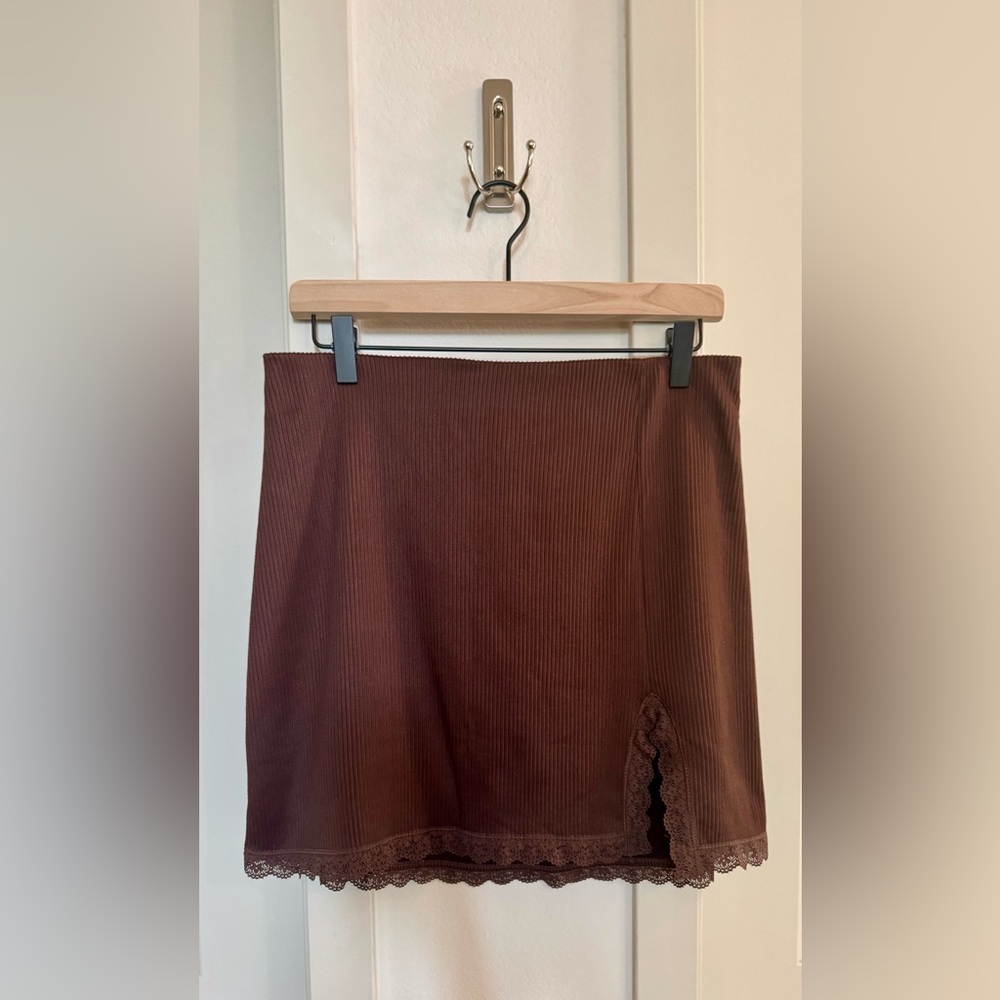H&M Ribbed Lace A-Line Slip Skirt with Front Slit, Chocolate Brown, size M
